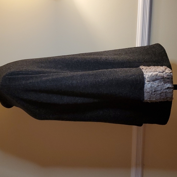 Faux Fur trim sweater L - Picture 4 of 6